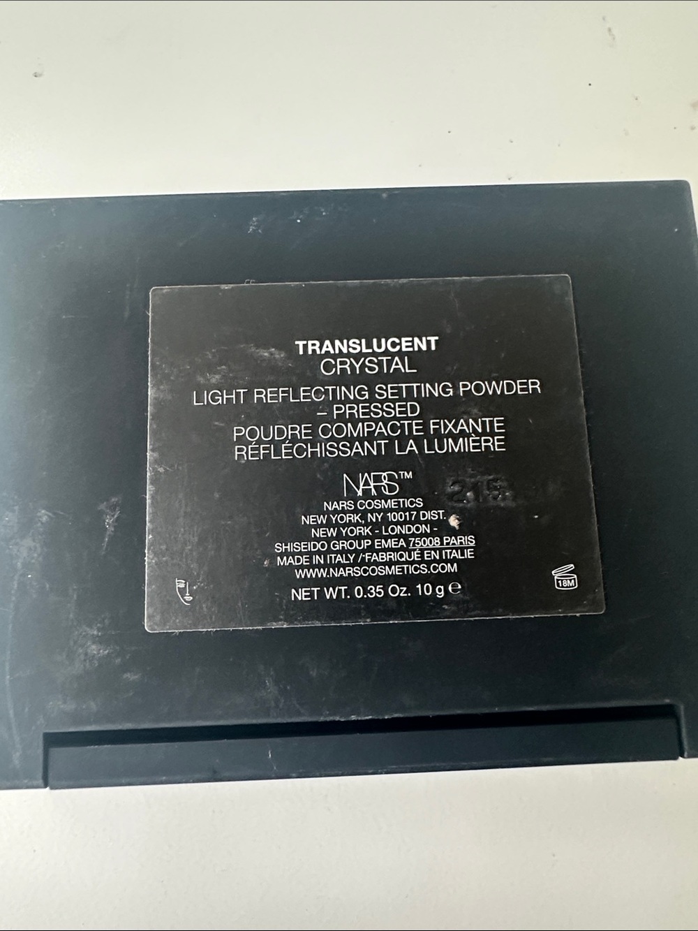 NARS Translucent Crystal Setting Powder — Black Compact